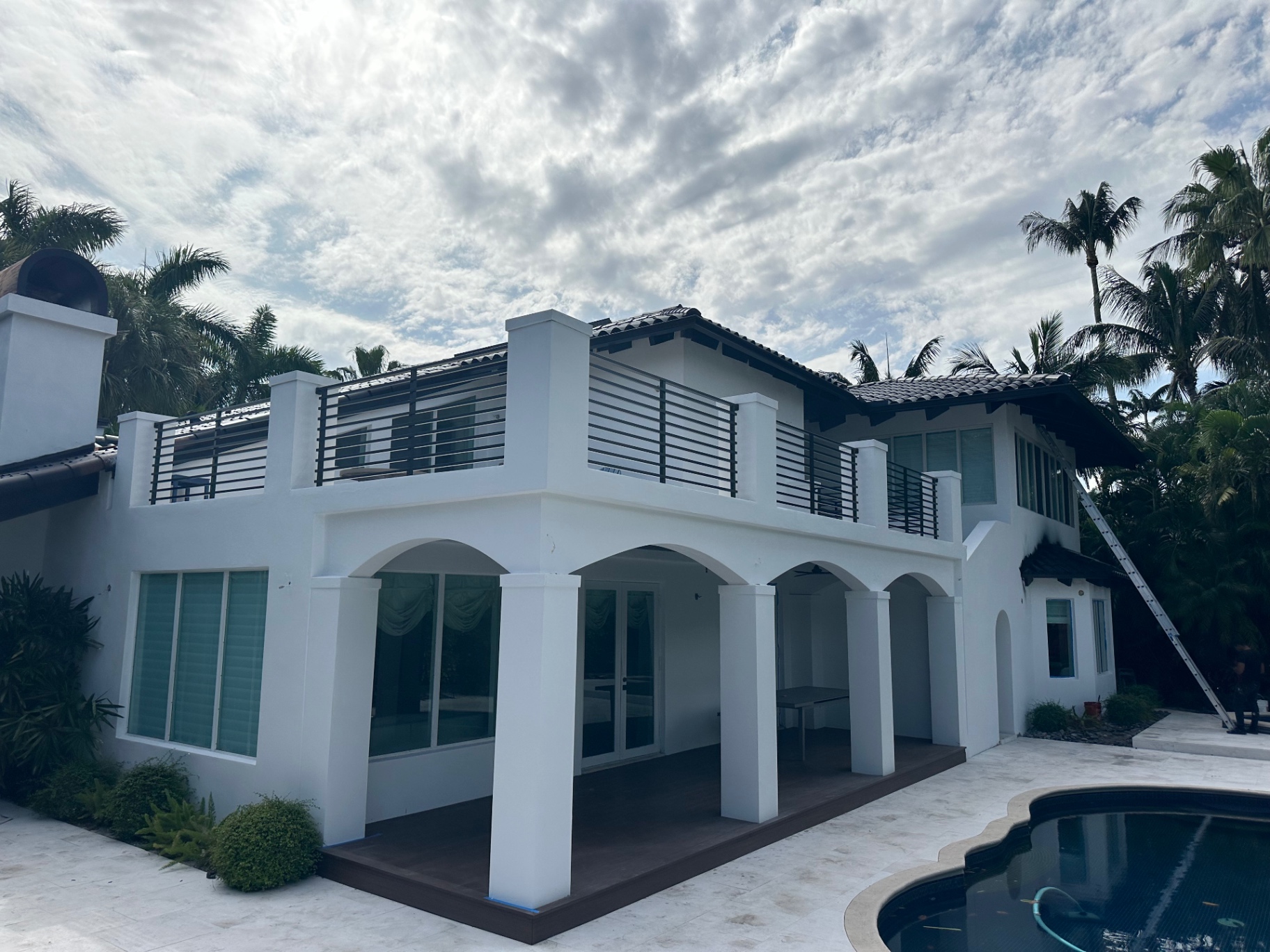 Horizontal-Slat Balcony Railings