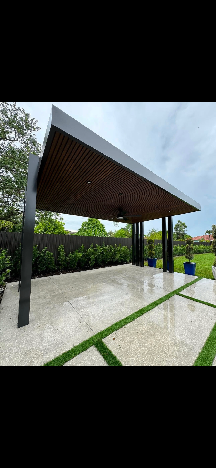 Floating Wood-Slat Cantilever Pergola