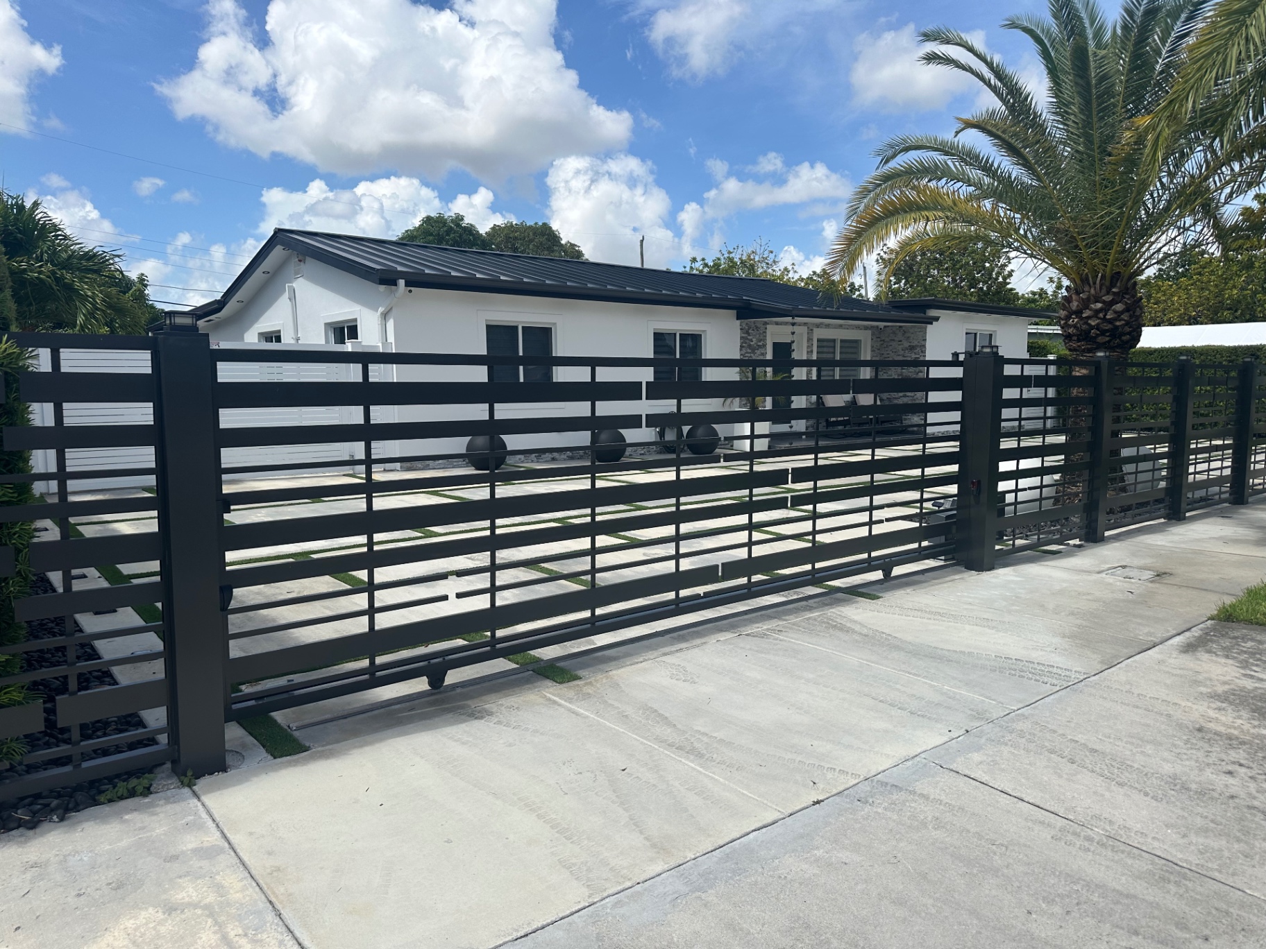 Automated Horizontal-Slat Sliding Gate